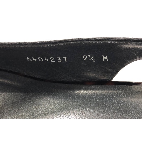 Stuart Weitzman Cavort Peep-toe Slingback - Picture 8 of 12